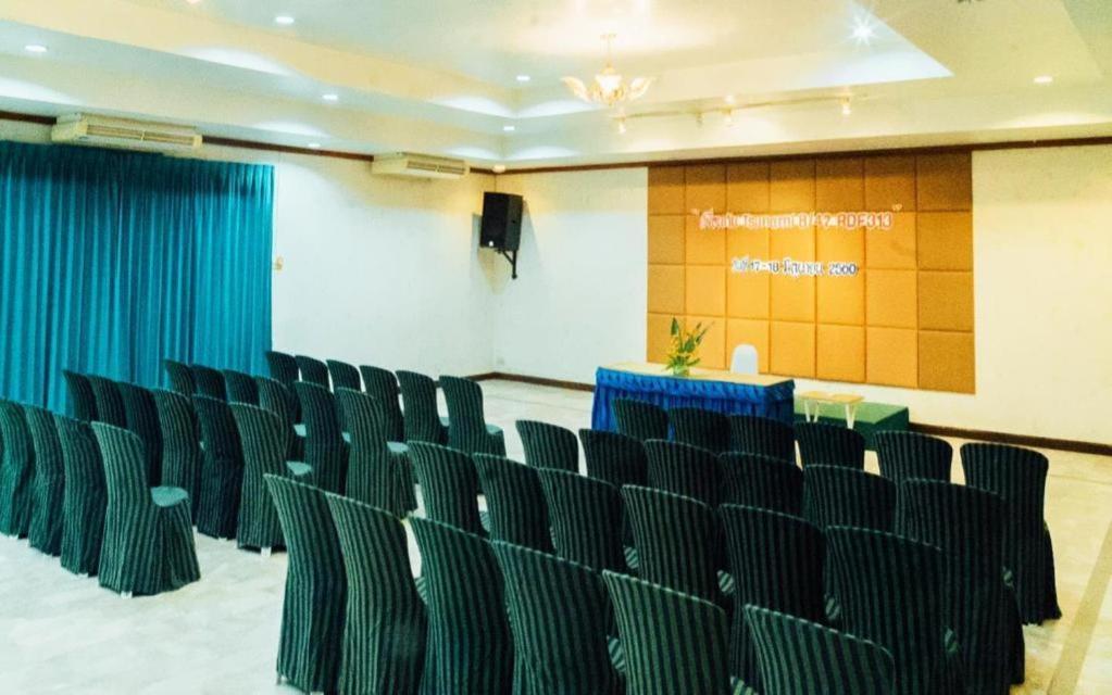 The Pine Resort Pathum Thani Exterior foto