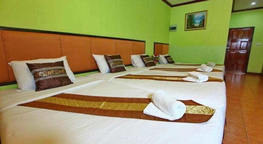 The Pine Resort Pathum Thani Exterior foto